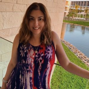 Meet your Posher, Alla